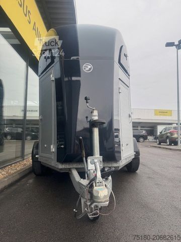 At taşıma römorku BUECKER TRAILER Careliner Alu 2 Pferdeanhänger 2,4t  1.Hand