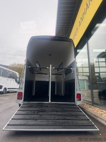 At taşıma römorku BUECKER TRAILER Careliner Alu 2 Pferdeanhänger 2,4t  1.Hand