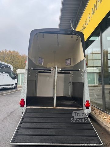 At taşıma römorku HUMBAUR Xanthos Aero 2 Pferdeanhänger 2,4t SK Vollalu