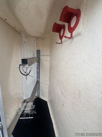 At taşıma römorku THIEL De Luxe XL  2 Pferdeanhänger 2,4t Aluboden