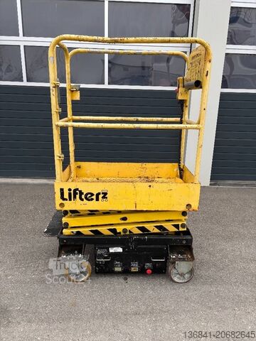 Makaslı kaldırma Boss 4,55m Arbeitsbühne Personenlift, BJ 2013