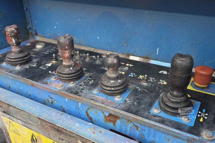 Leddelt teleskopisk arbejdsplatform Genie ZX135/70 Diesel, 4x4x4 Drive, 43m Lifting Height,