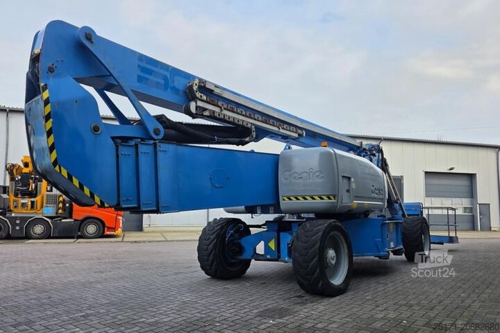 Leddelt teleskopisk arbejdsplatform Genie ZX135/70 Diesel, 4x4x4 Drive, 43m Lifting Height,
