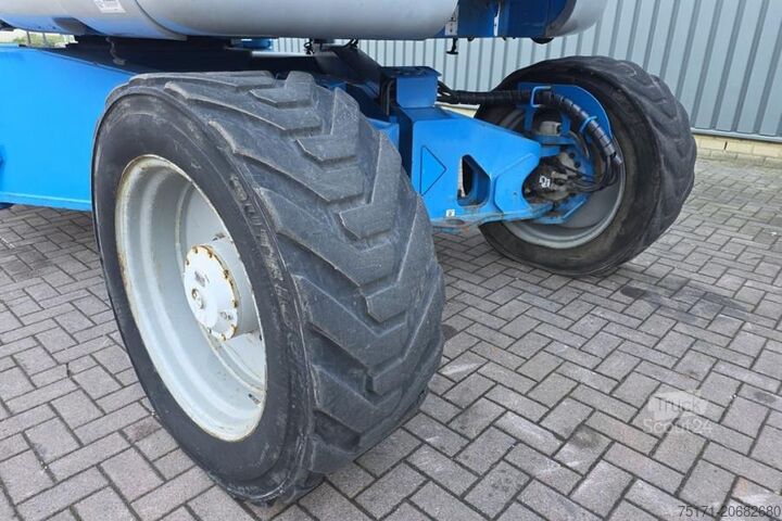 Leddelt teleskopisk arbejdsplatform Genie ZX135/70 Diesel, 4x4x4 Drive, 43m Lifting Height,