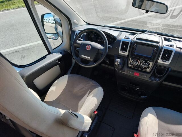 Daļēji integrēta kemperis SUNLIGHT T 69 S, Quensbett, SAT, Hubbett, Navi,1 Hand
