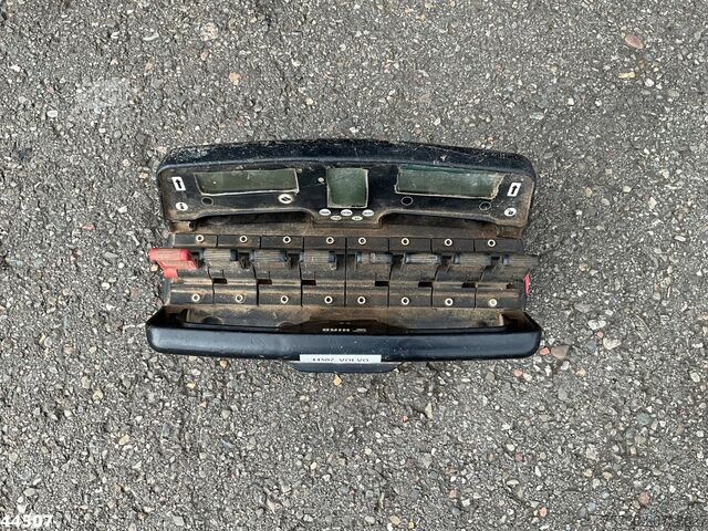 Vrachtwagen met kraan Volvo FMX 450 8x4 Hiab 63 Tonmeter laadkraan + Fly-Jib