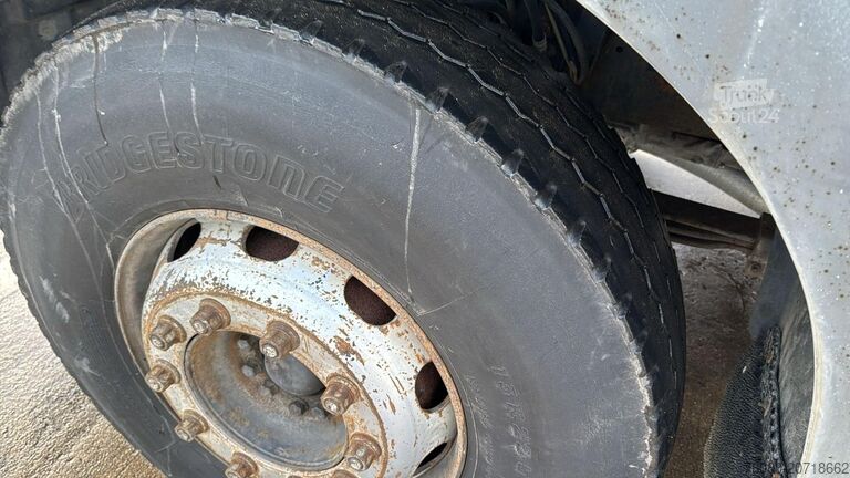 Vehículo de succión Renault Kerax 370 (10970L / CAMION FRANCAIS / VIDANGEUR...