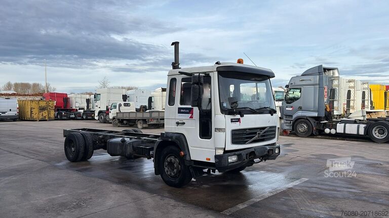 Chassis cabine Volvo FL 220 (BELGIAN TRUCK / CAMION BELGE / MANUAL G...