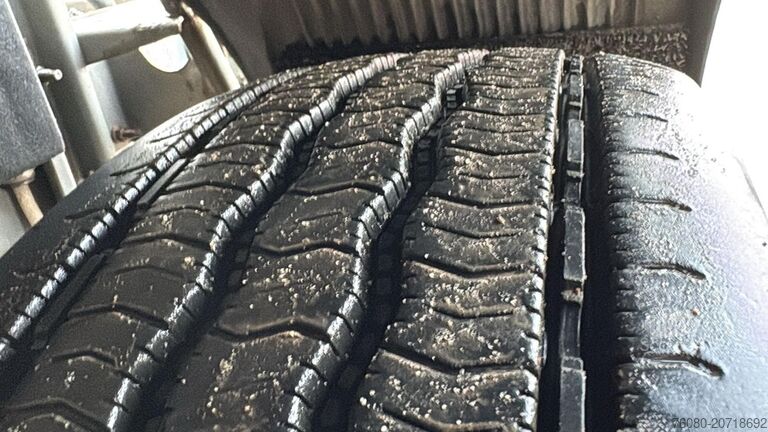 Chassis cabine Volvo FL 220 (BELGIAN TRUCK / CAMION BELGE / MANUAL G...