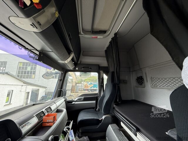 Truck with tank body MAN TGX 18.480 Tankwagen Oben/Unten 2x Schla