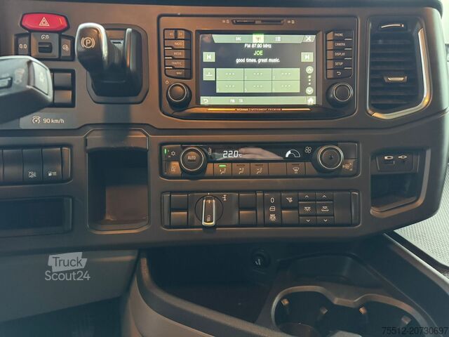 Koffer Scania P250 / 416.000..KM! / Tail Lift / TUV: 9-2026 /...