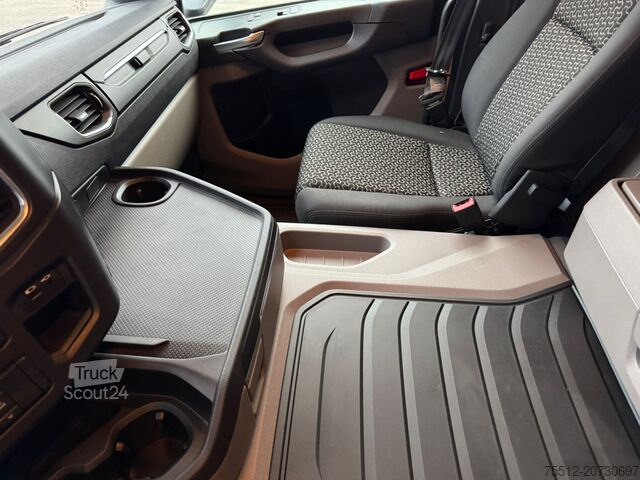 Koffer Scania P250 / 416.000..KM! / Tail Lift / TUV: 9-2026 /...