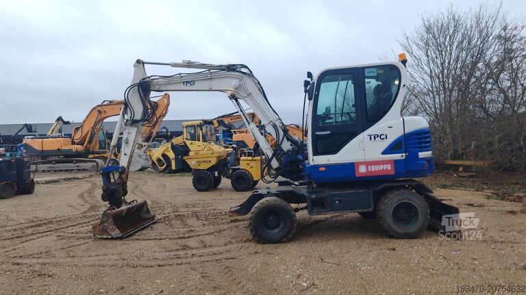 Koparka samojezdna Hyundai R55W-9A with 3 excavator buckets