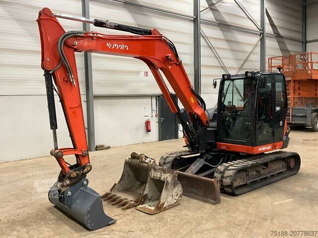 Midi-Pelle Kubota KX 080-4 A 2