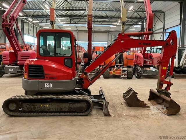 Mini-pelle Bobcat E 50