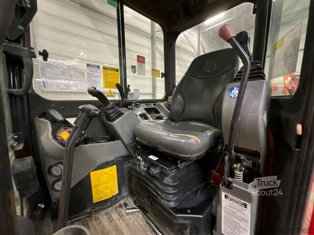 Mini-pelle Bobcat E 50