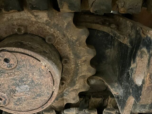 Mini bager JCB 16 C-1