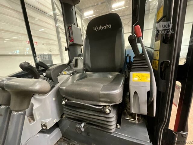 Mini-pelle Kubota KX 042-4