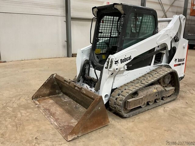 Nakladalnik Bobcat T 590