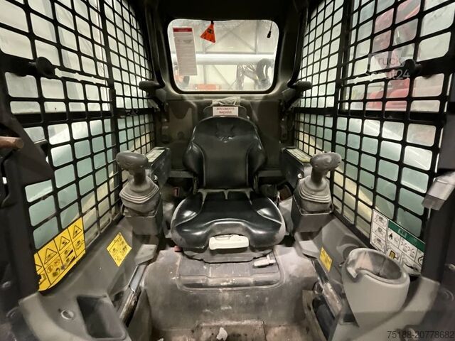 Nakladalnik Bobcat T 590