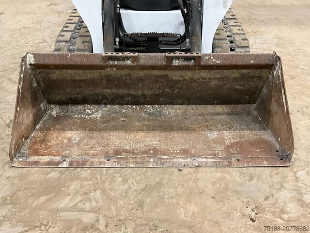 Nakladalnik Bobcat T 590