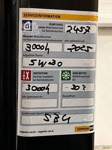 Nakladalnik CAT 906 M