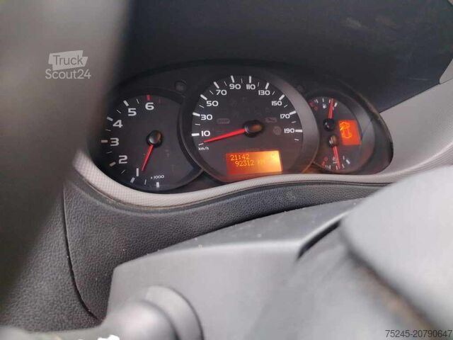 φορτηγό pick-up Nissan NV400 3.5 DCI 165 CV DOPPIA CABINA