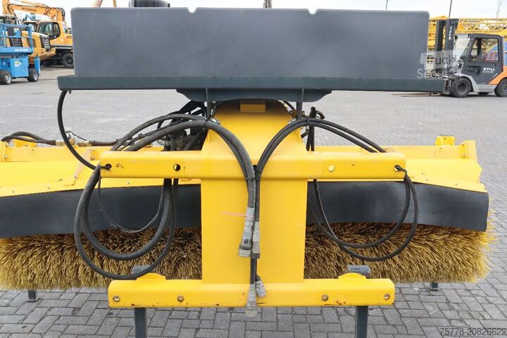 Varredora de rua Stark RSW 3000 S | SWEEPER | BRUSH | KEHRMASCHINE | W...