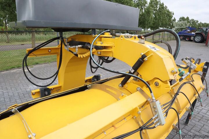 Varredora de rua Stark RSW 3000 S | SWEEPER | BRUSH | KEHRMASCHINE | W...