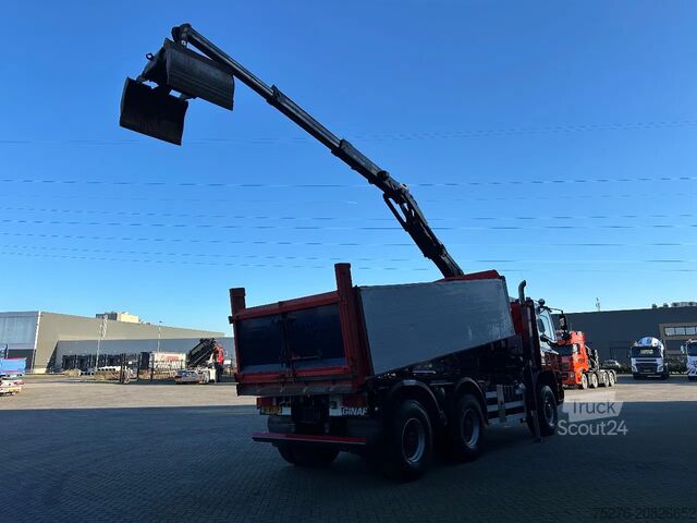 Nosturilla varustettu kippivaunu Ginaf X 3335 S 6x6 2 zijdigge Kipper /Z-kraan Euro 5