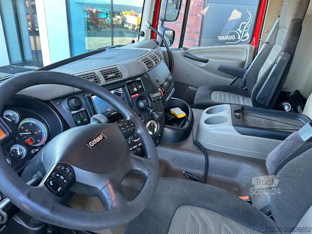 Nosturilla varustettu kippivaunu Ginaf X 3335 S 6x6 2 zijdigge Kipper /Z-kraan Euro 5