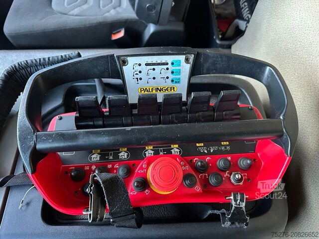 Nosturilla varustettu kippivaunu Ginaf X 3335 S 6x6 2 zijdigge Kipper /Z-kraan Euro 5