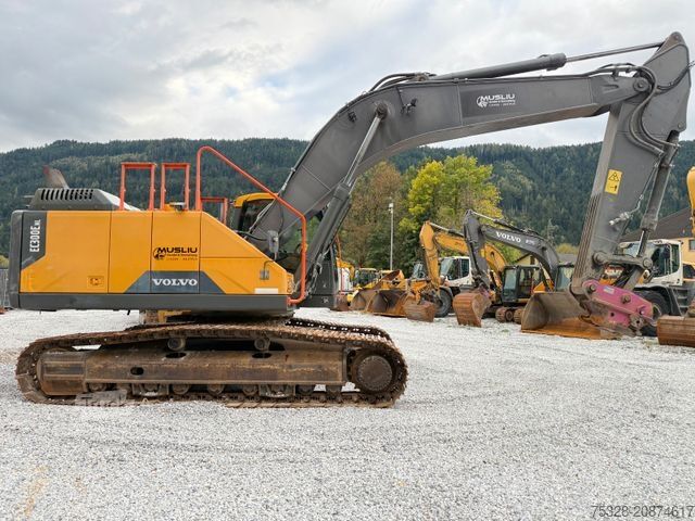 Excavator pe şenile VOLVO EC 300ENL Schnellwechsler Winkelbauer Top