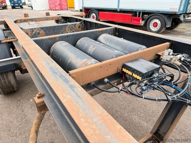 Remolque con chasis intercambiable KÖGEL AW18 - 22,5