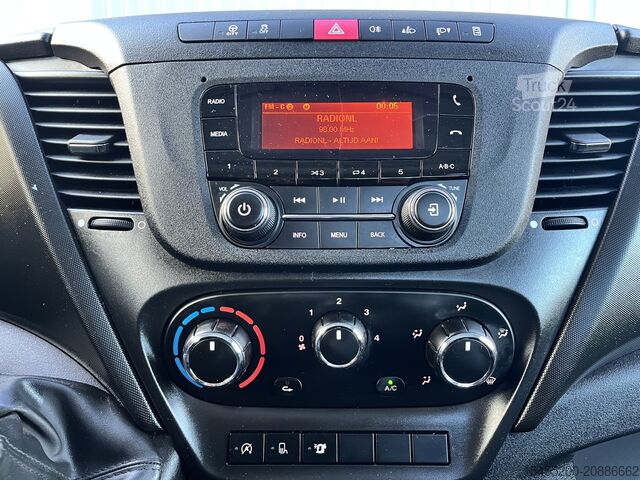 Furgón portacoches Iveco Daily 35S14 2.3 Autotransporter Tijhof 5.14 M A...