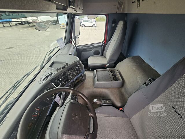 Preprava dobytka Volvo FM 300 4x2 - Livestock 1 deck - Euro 4 - I shift