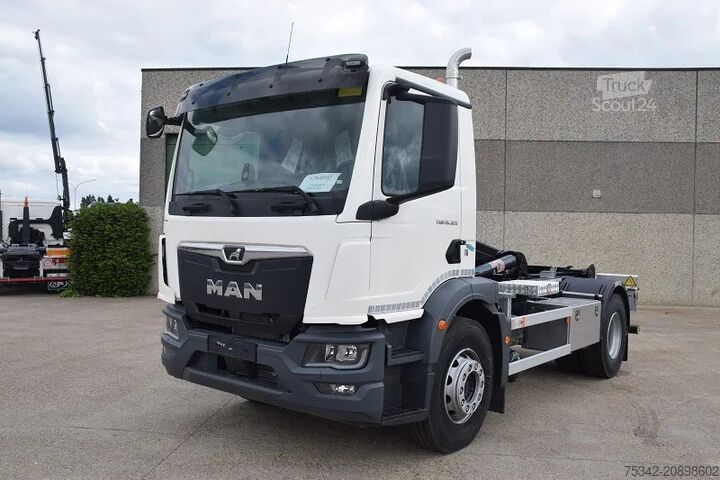 Hook arm system MAN TGM 18.320