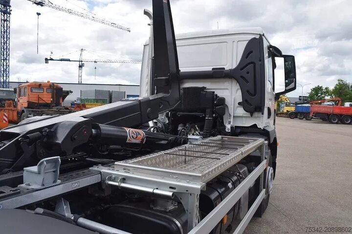 Hook arm system MAN TGM 18.320