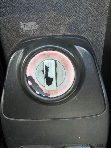 Box van MAN TGL 8.180 Wechselkoffer kurz 5,2 m Klima