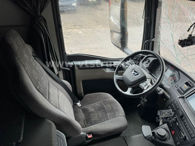 Standard dragbil MAN TGS 18.520 4x4 BL Retarder, Hydraulik *Unfall*