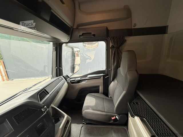 Trasportatore di legname MAN TGS 33.510 MAN TGS 33.510 6X4 BB E6 EPSILON 150...