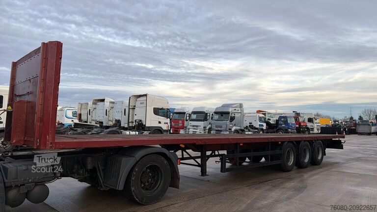 Atrelado da plataforma Wielton PTS 34.100 (DRUM BRAKES / FREINS TAMBOURS)