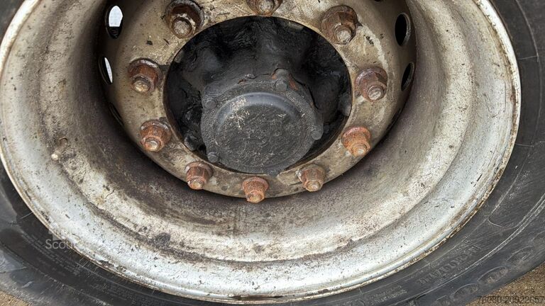 Atrelado da plataforma Wielton PTS 34.100 (DRUM BRAKES / FREINS TAMBOURS)