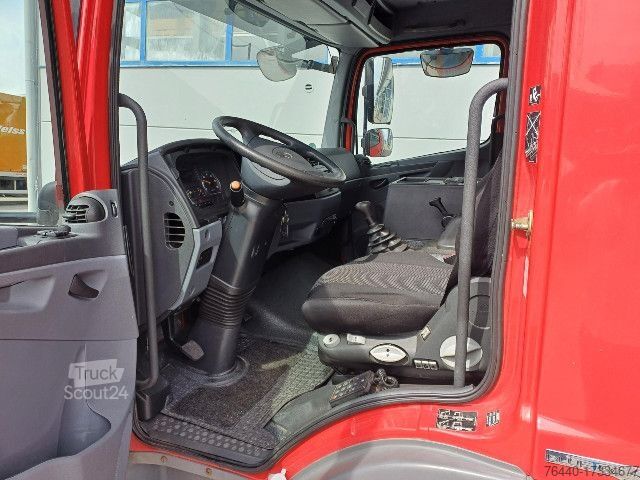 Autoutilitară frigorifică Mercedes-Benz 816