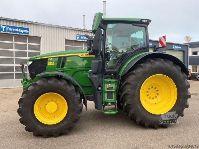 Трактор John Deere 6R 250