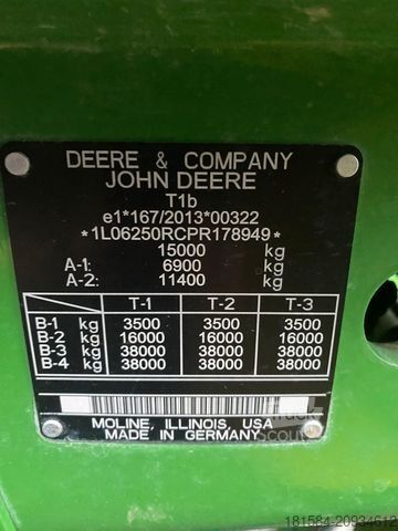 Трактор John Deere 6R 250