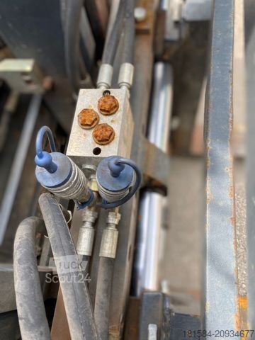 Фронтальний навантажувач вилковий LINDE H50D