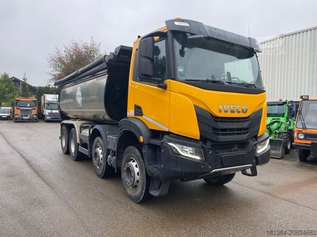 Kipper LKW IVECO AD 410 T51