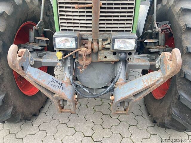 Kmetijski stroj FENDT Favorit 818