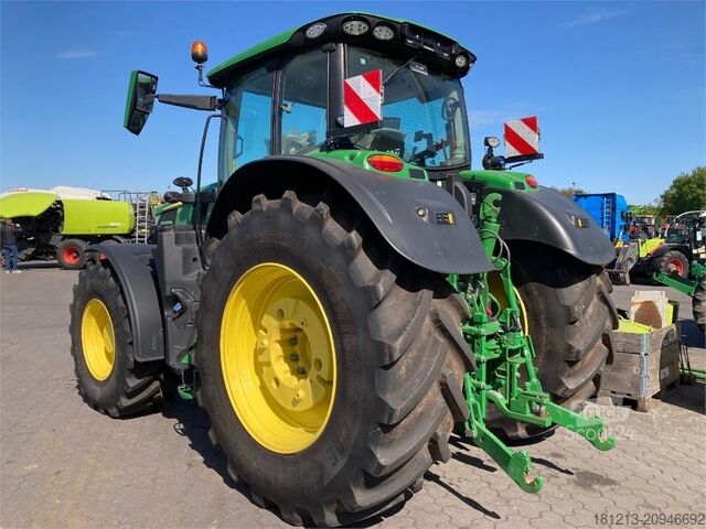 Máquina agrícola JOHN DEERE 6R215